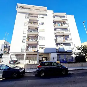 https://parini-23-apartments-hiera.lecce-hotels.com