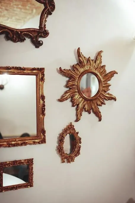 Nest In Florence Apartment
